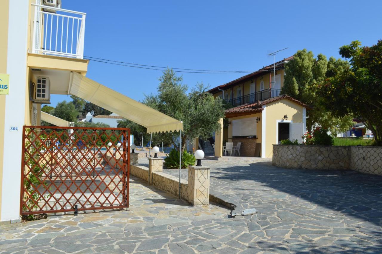 Panagiotis I & II Stds And Apts ซีลีวี ภายนอก รูปภาพ